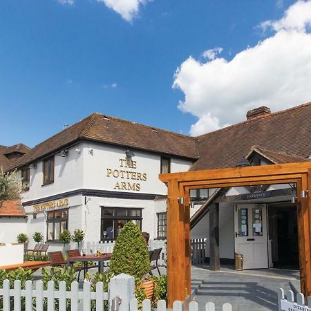 ホテル The Potters Arms アマーシャム エクステリア 写真