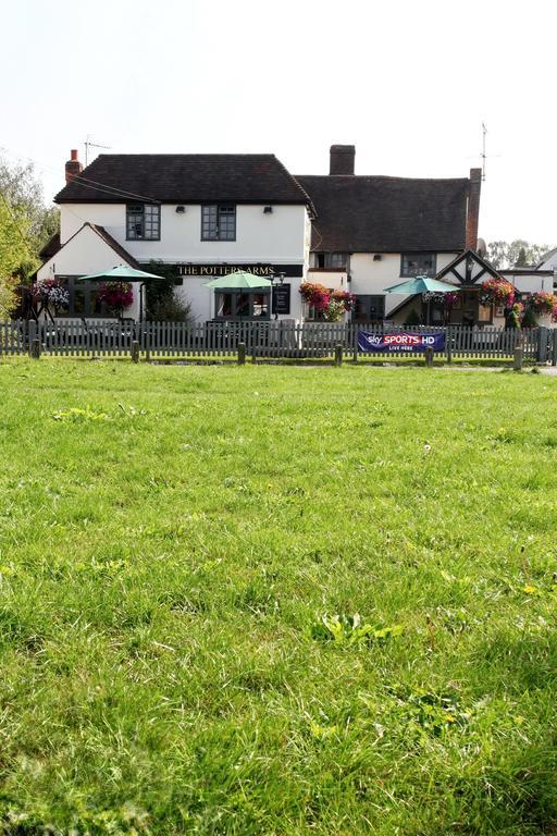 ホテル The Potters Arms アマーシャム エクステリア 写真