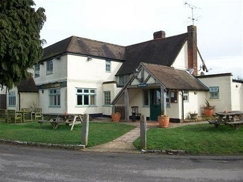 ホテル The Potters Arms アマーシャム エクステリア 写真